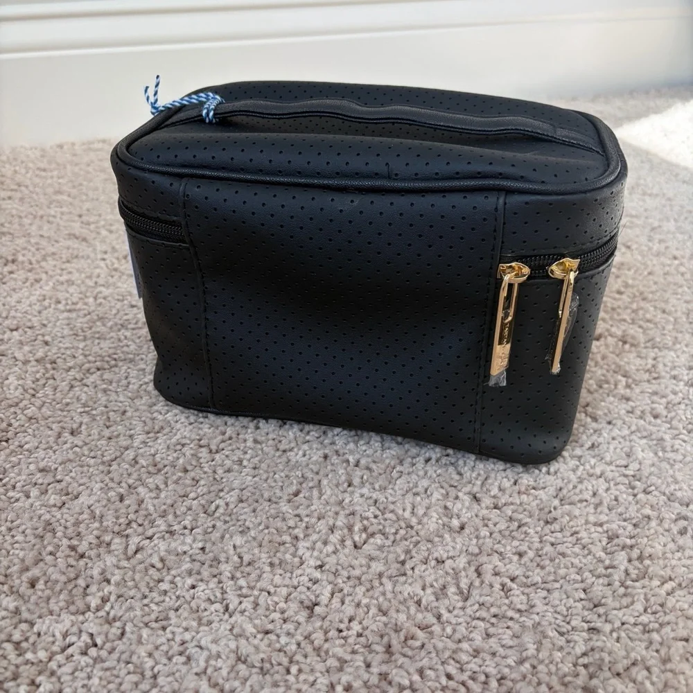 Tartan + Twine Black soft train case Cosmetic Bag two piece set